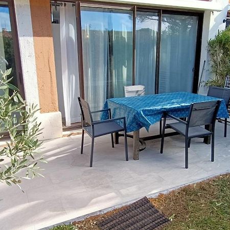 Port Cogolin, T2 Calme Dans Belle Residence, Piscine, Proche St Tropez Екстер'єр фото