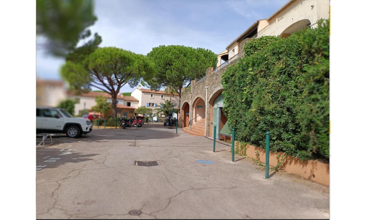 Port Cogolin, T2 Calme Dans Belle Residence, Piscine, Proche St Tropez Екстер'єр фото
